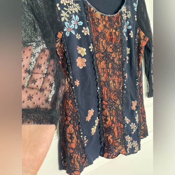 Y2k black lace top - Picture 2 of 4